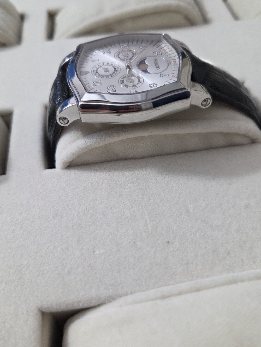 Croton Tonneau Triple Date Moonphase Watch Sapphire Crystal Black Crocodile Band - Picture 5 of 7